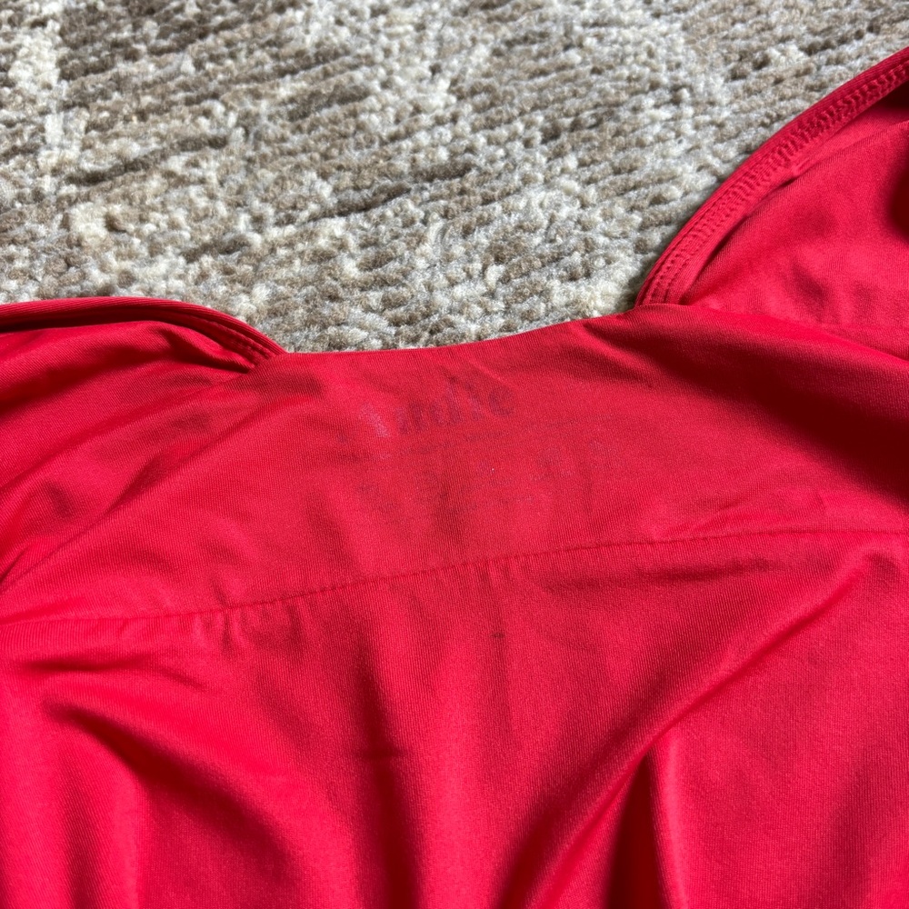Andie | the Mykonos 1 piece plunge swimsuit in cherry red - Picture 13 of 16